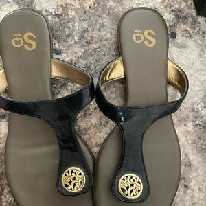 Ladies 7.5 sandals